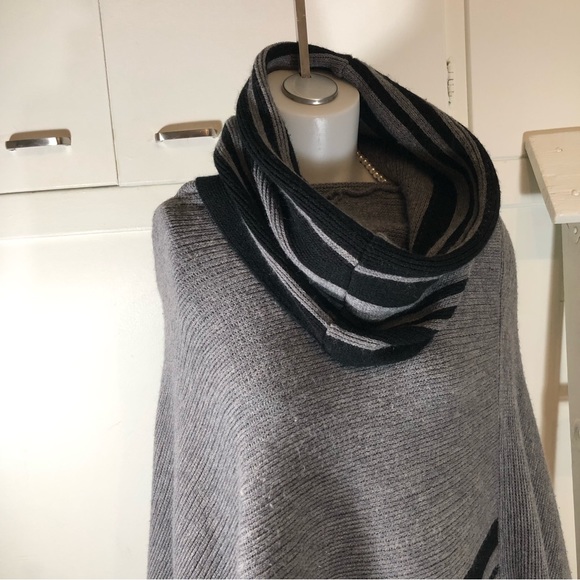 Puncho Calvin Klein 👌❤️ - Picture 2 of 5